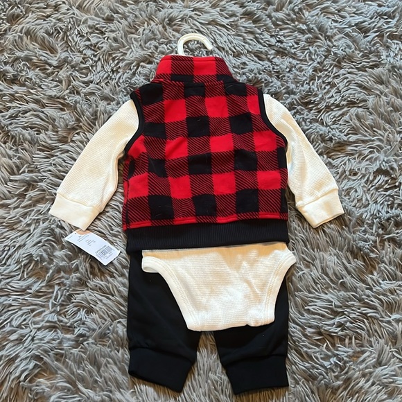 Carters 6m outfit - Picture 3 of 3